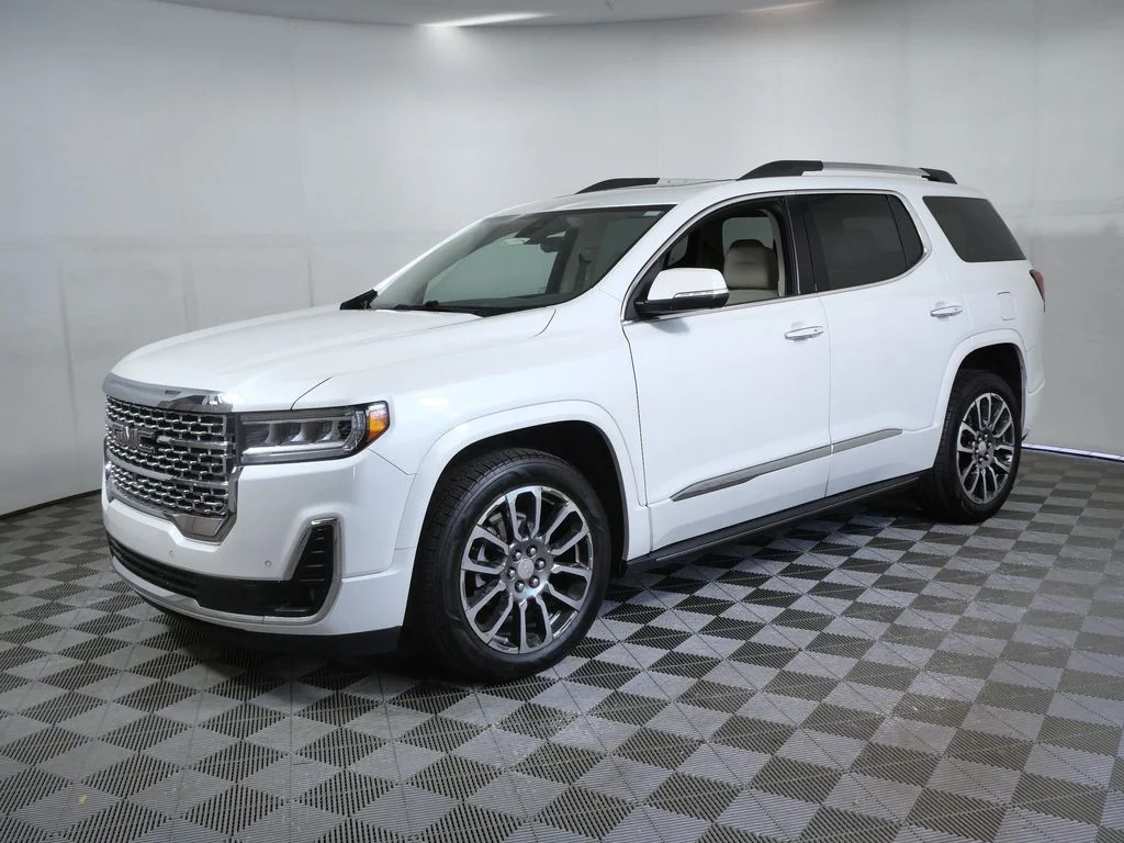 Used 2020 White GMC Denali image 3