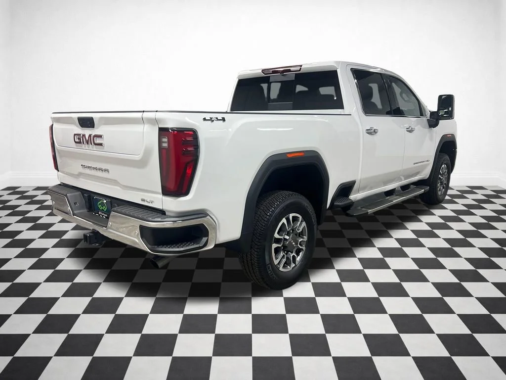 2025 GMC Sierra 2500HD SLT - Photo 8