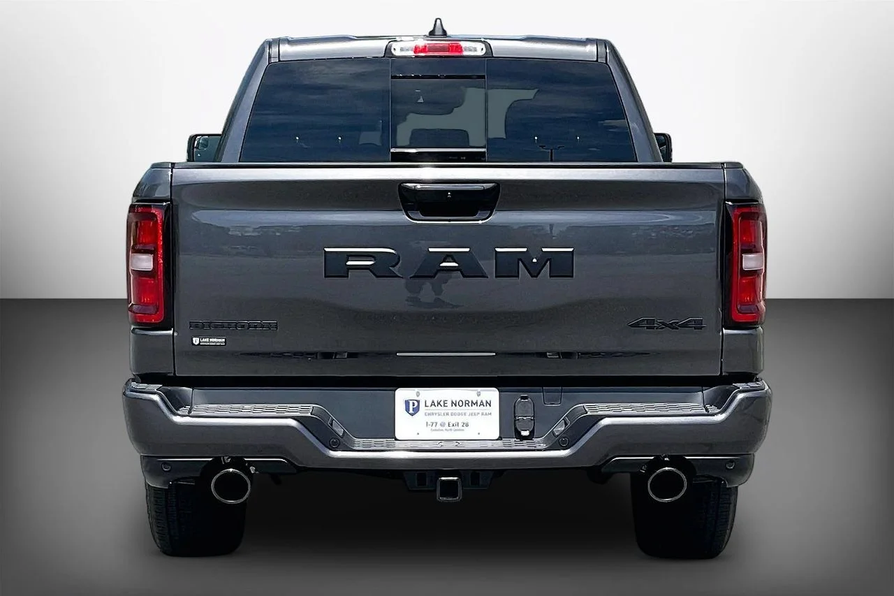New 2026 Granite Crystal Metallic Clearcoat RAM Big Horn/Lone Star image 7
