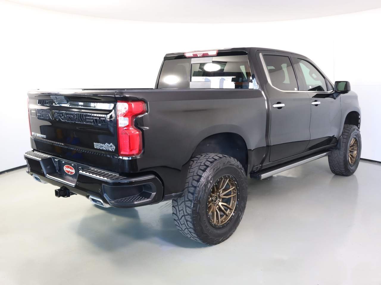 Used 2020 Black Chevrolet High Country Crew Cab image 4