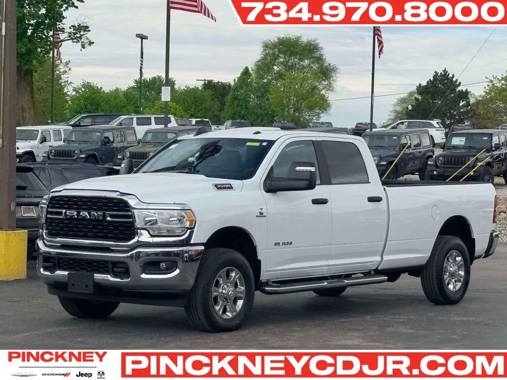 2024 RAM 3500 Big Horn 4X4 Crew Cab LWB's photo