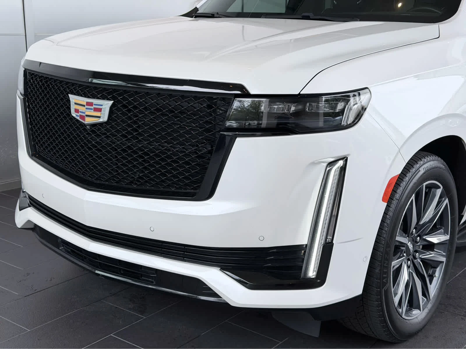 Certified Used 2023 CRYSTAL WHITE TRICOAT Cadillac RWD Sport image 8
