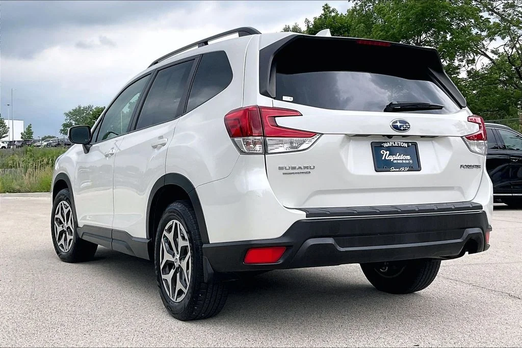 Used 2019 White Subaru Premium image 10
