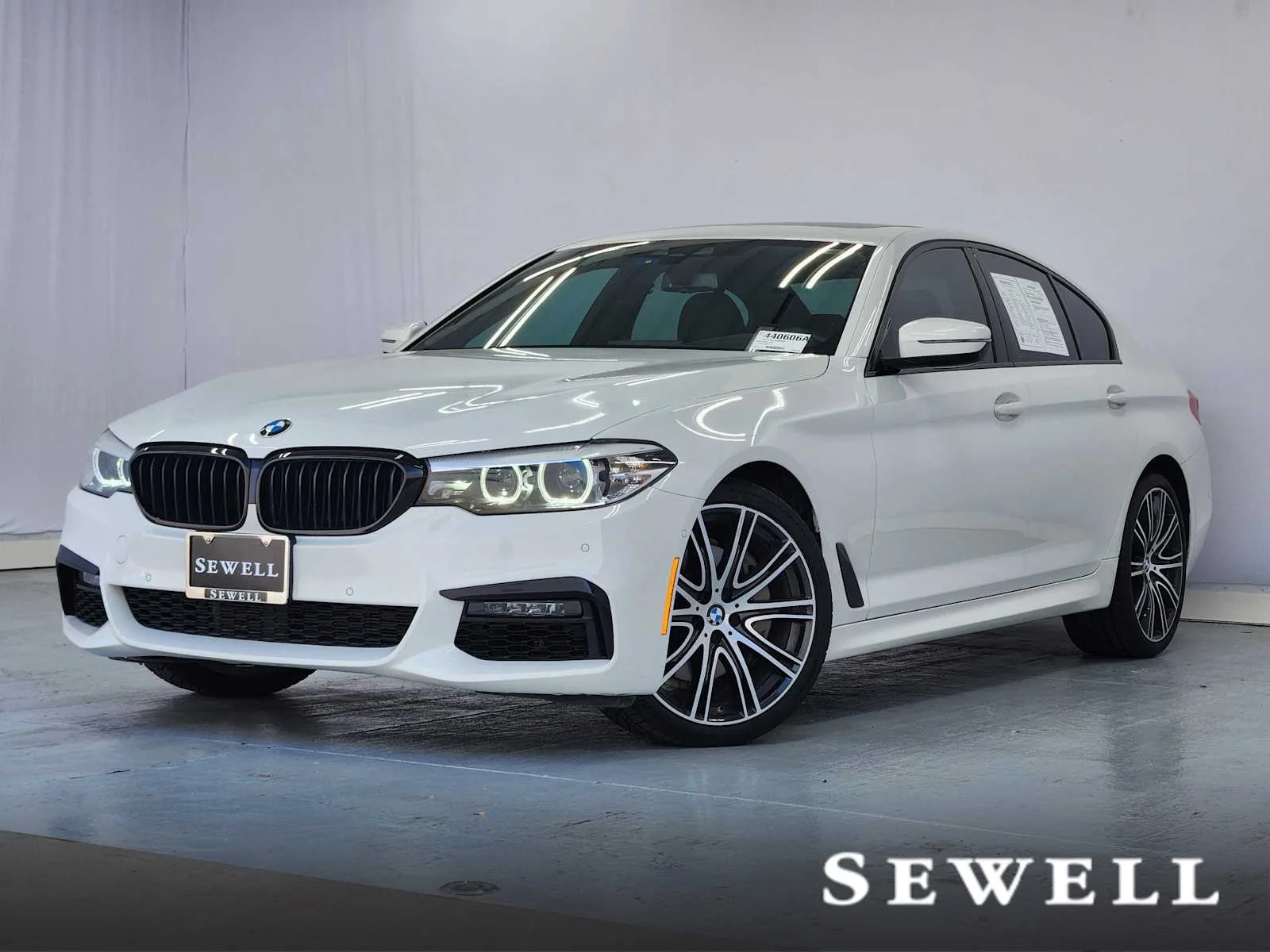 2020 BMW 5 Series 540i Sedan's photo
