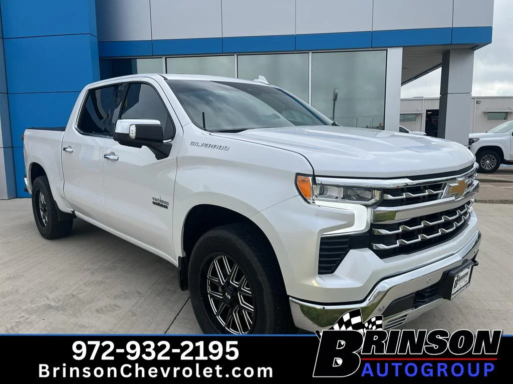 Used 2024 Iridescent Pearl Tricoat Chevrolet LTZ image 3