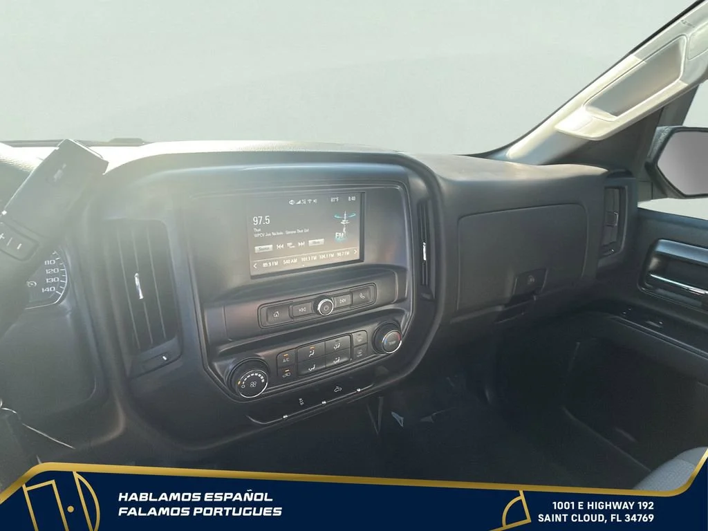 Used 2019 SILVER ICE METALLIC Chevrolet Custom image 16