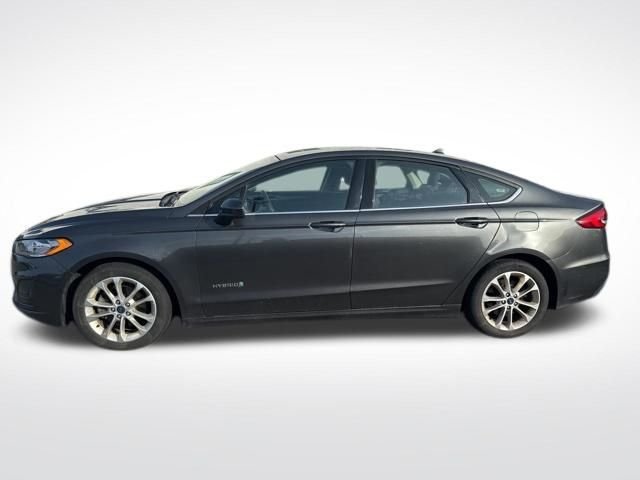 Used 2019 Ford Fusion Hybrid SE with VIN 3FA6P0LU0KR220476 for sale in Clarksville, IN