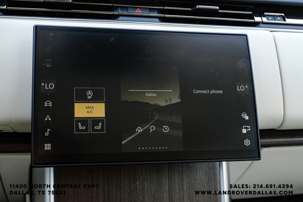 New 2027 Fuji White Land Rover SE image 25