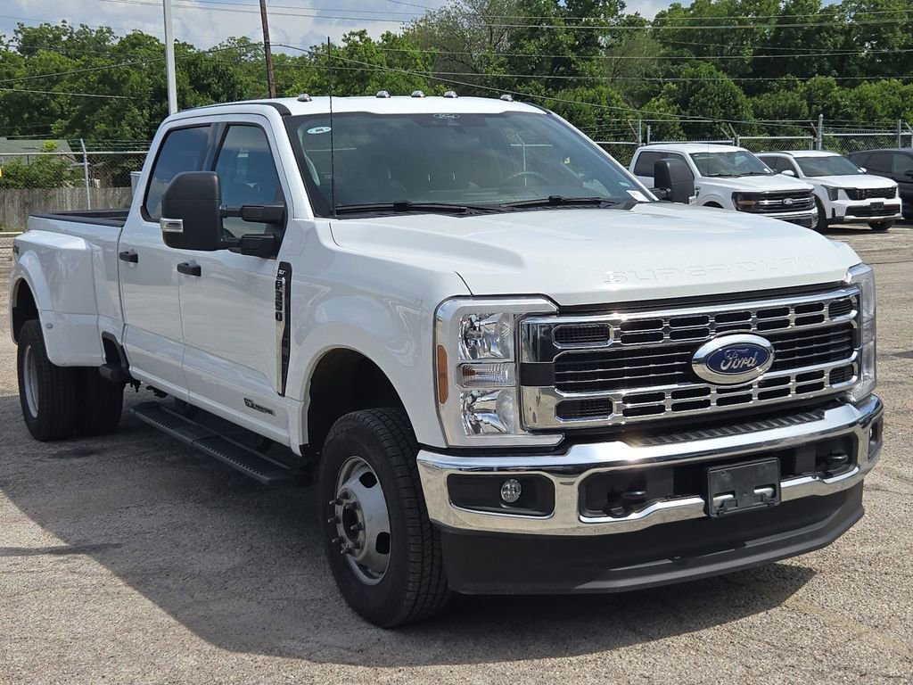 2025 Ford F-350 XLT 4x4 Crew Cab 8' Box DRW's photo