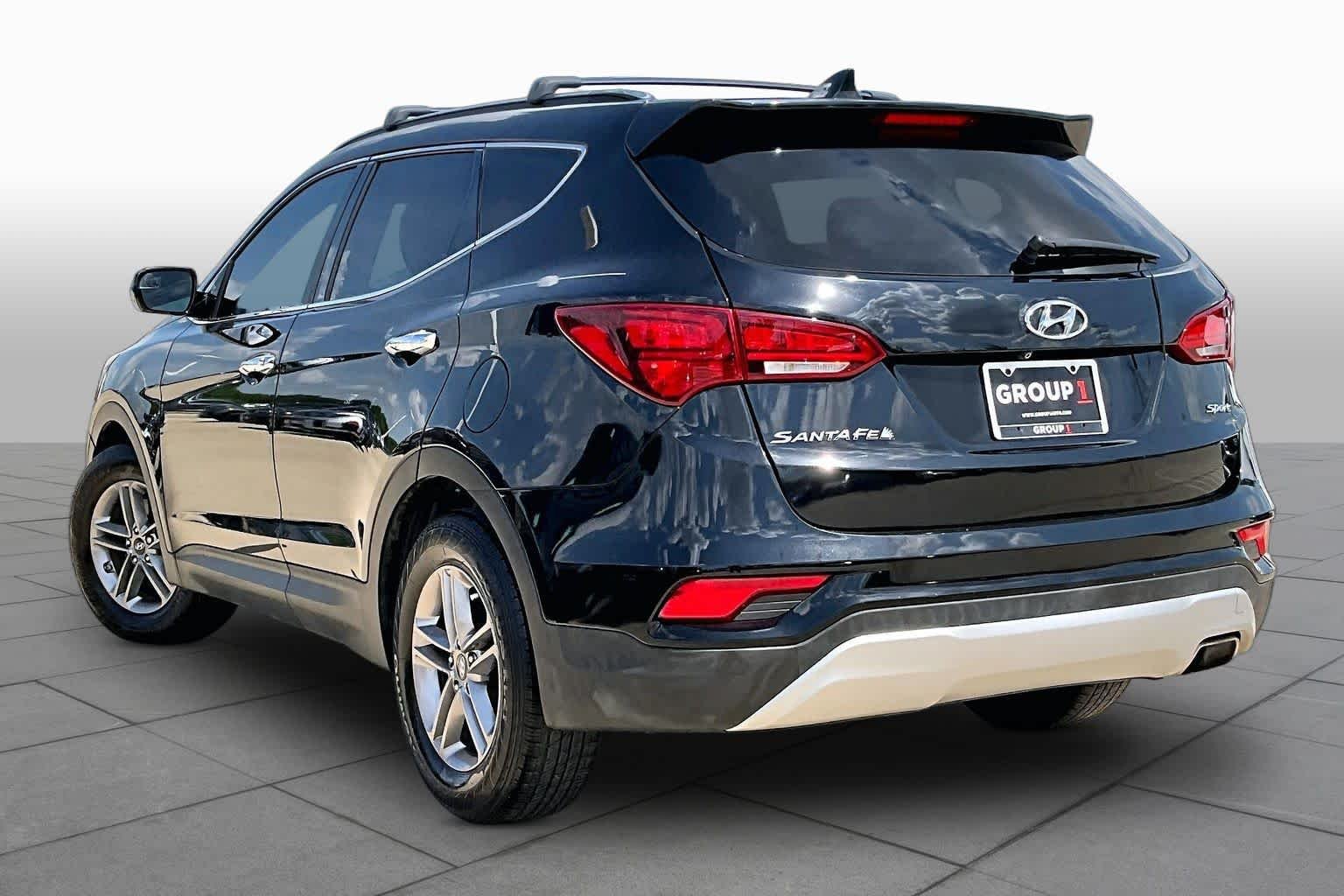Used 2017 Twilight Black Hyundai 2.4L image 11