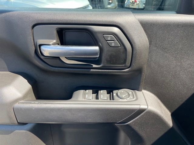 Used 2022 Summit White Chevrolet Custom image 11