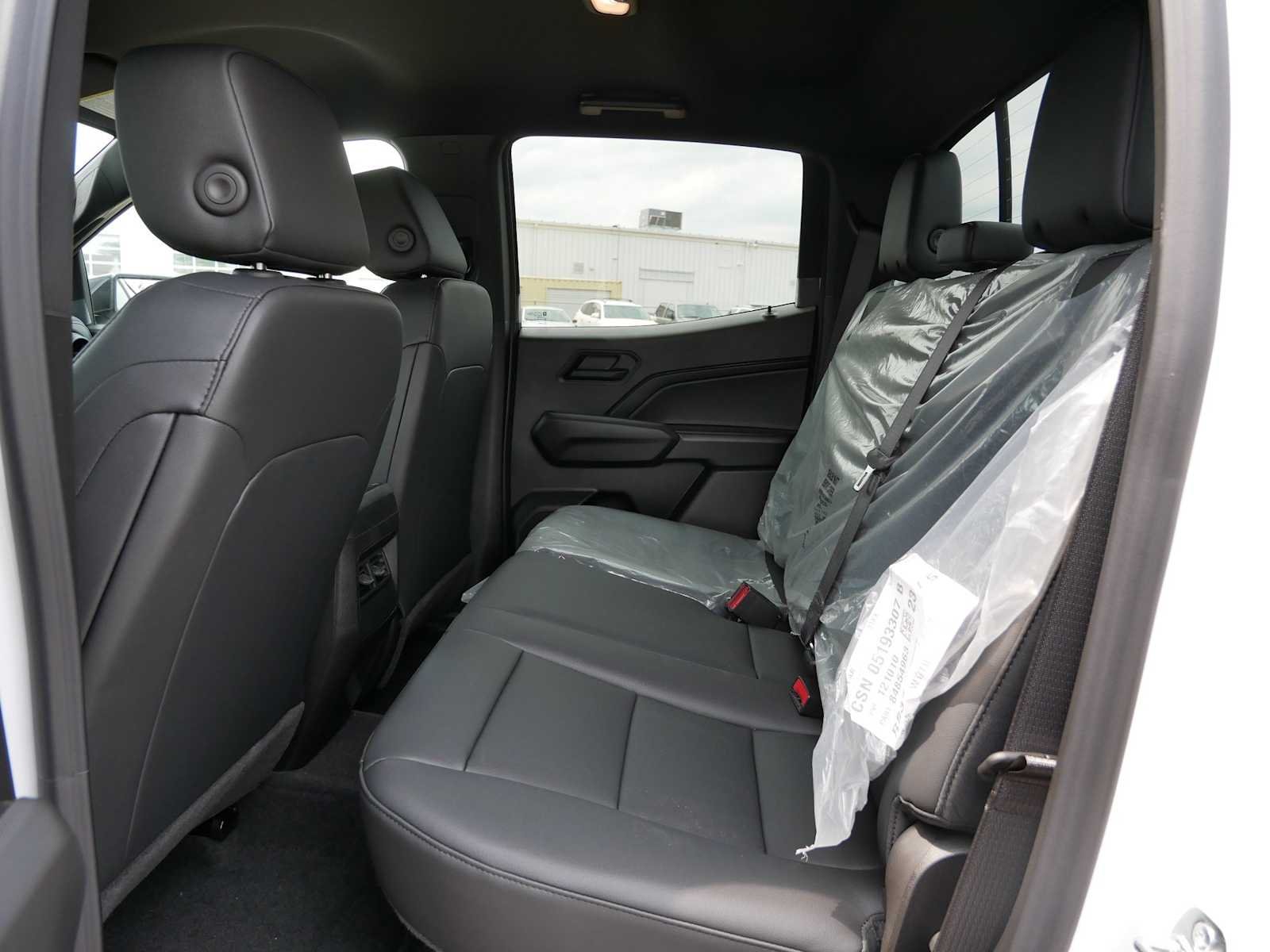 New 2026 Summit White Chevrolet Trail Boss image 12