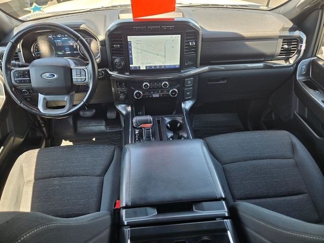 Used 2022 White Ford XLT image 9