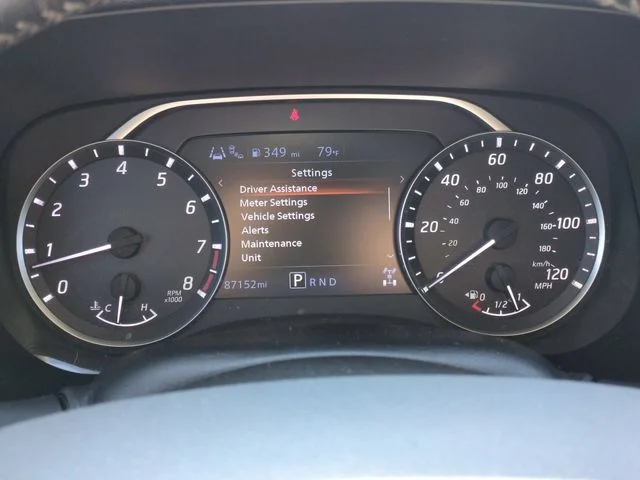 Used 2022 White Nissan SV image 18