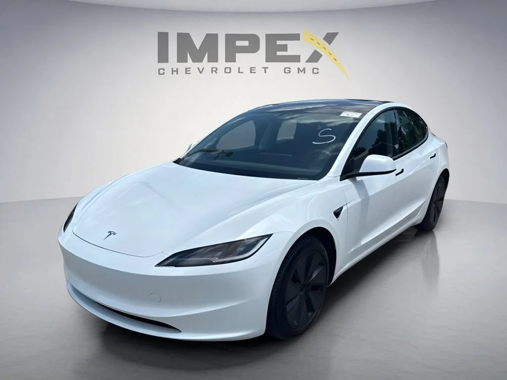 Used 2025 White Tesla Long Range image 1