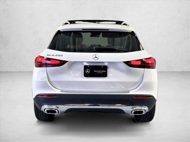 New 2026 Polar White Mercedes-Benz GLA 250 image 36