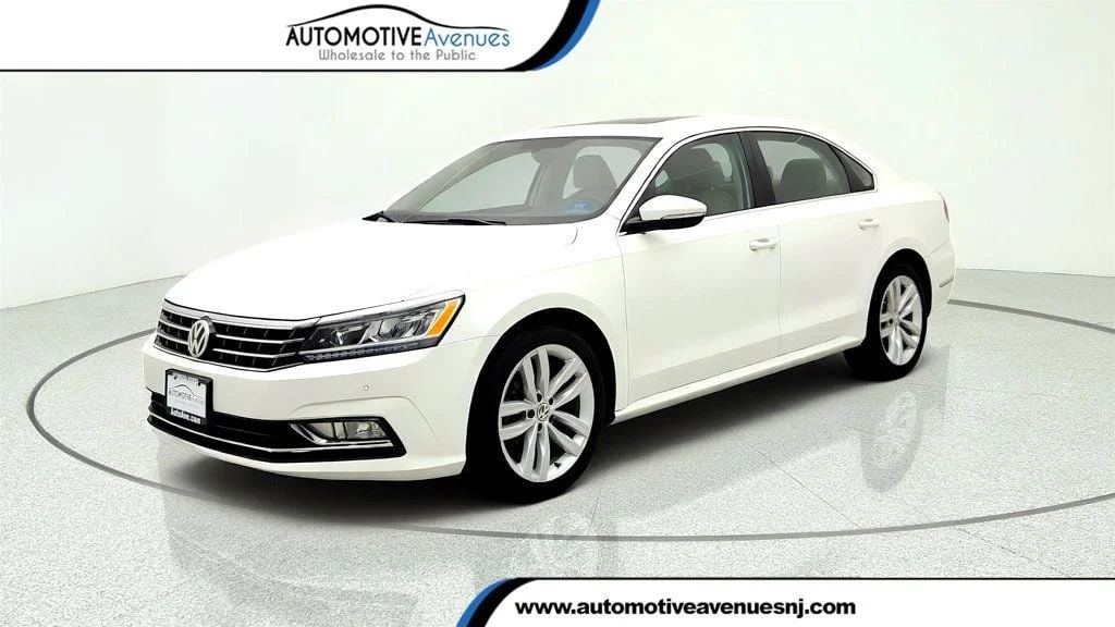 Used 2018 Pure White Volkswagen 2.0T SE w/Technology Automatic image 1
