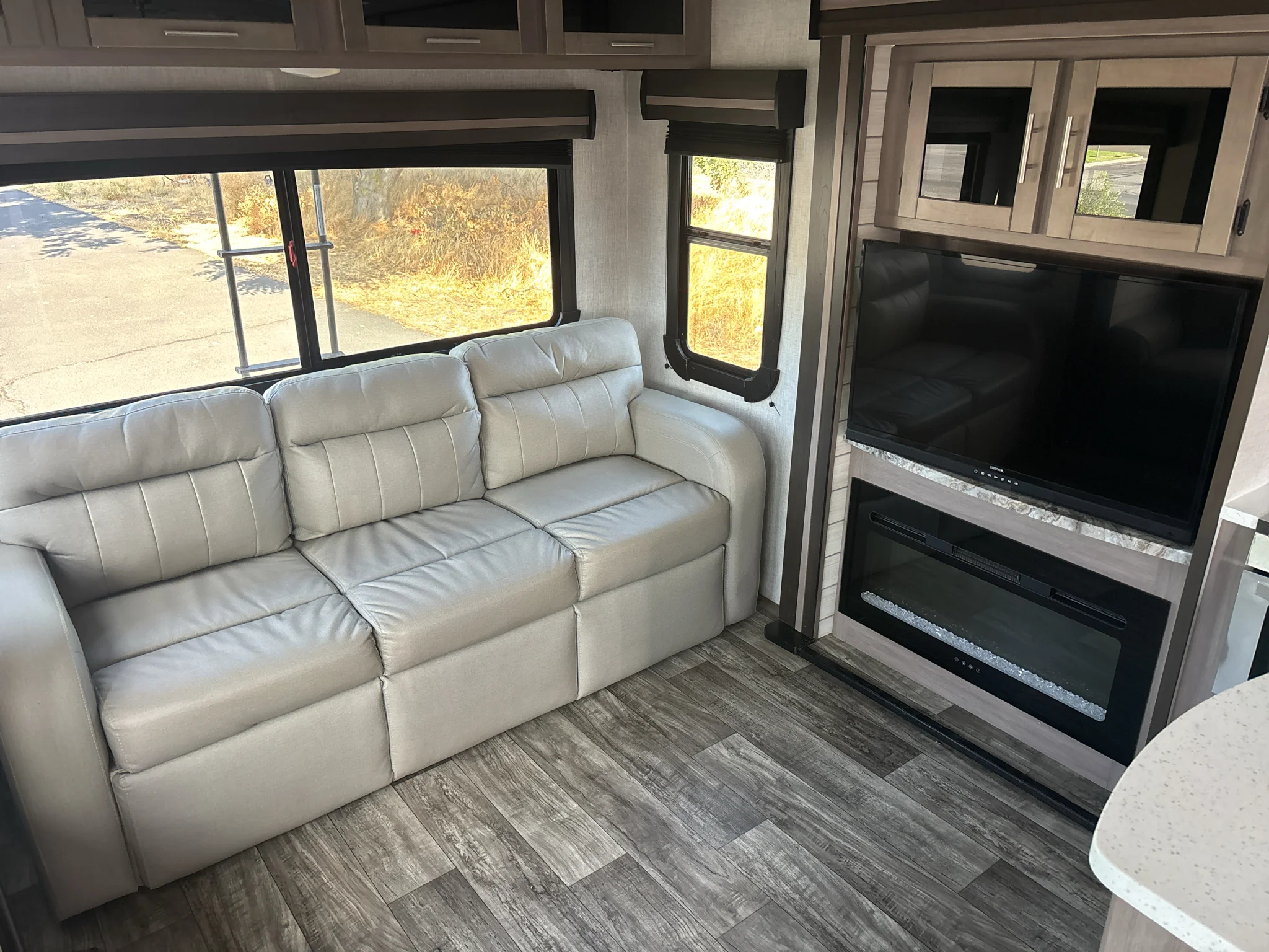 Used 2022  CROSSROADS SUNSET TRAIL SUPER LITE image 14