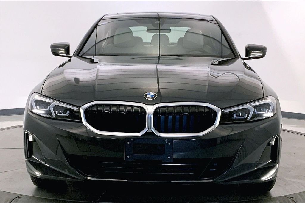 Certified Used 2023 Dravit Grey Metallic BMW  image 2