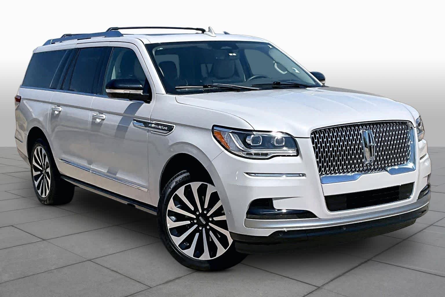 Pre-Owned 2024 Lincoln Navigator L Reserve