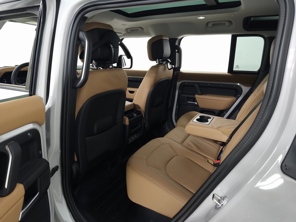 2026 LAND ROVER DEFENDER - Image 31