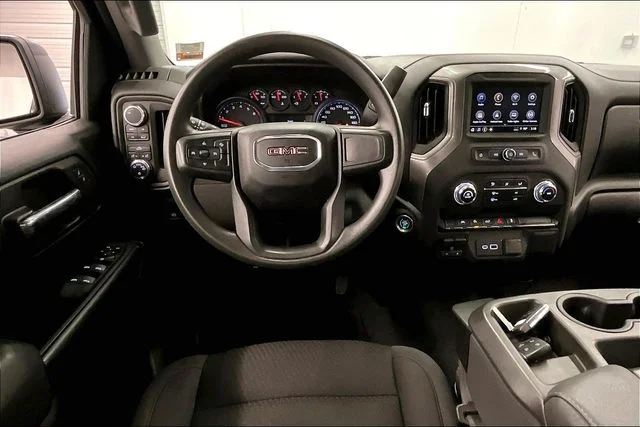 Used 2023 Onyx Black GMC Pro image 6