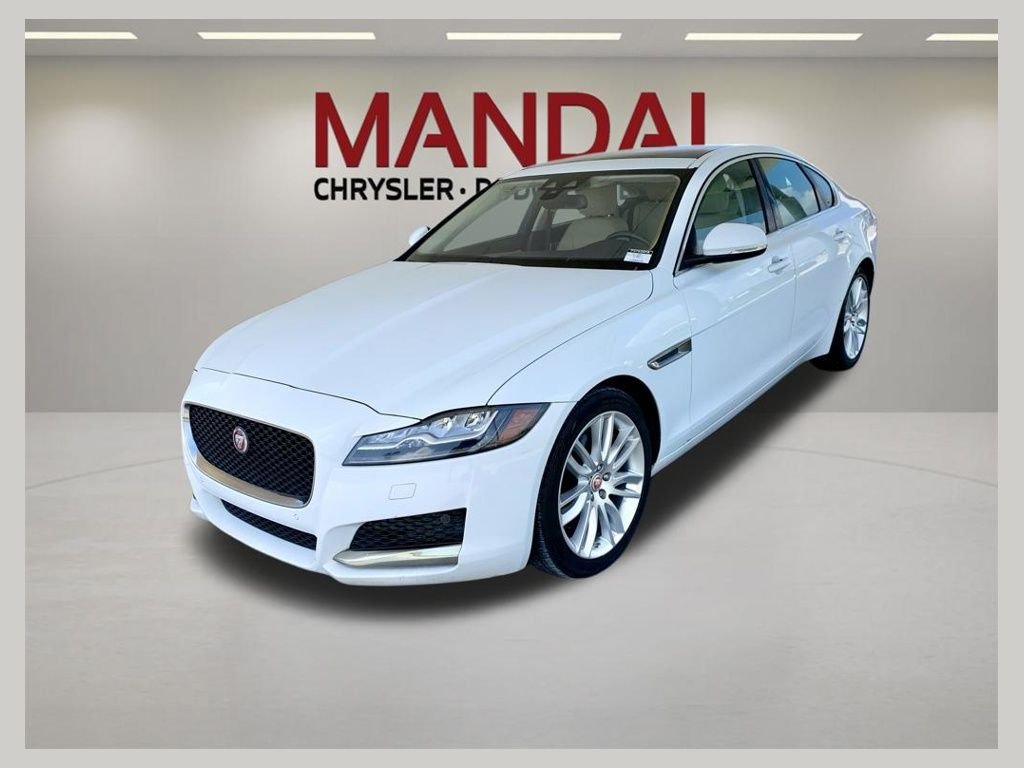 2016 Jaguar XF 35t Prestige's photo