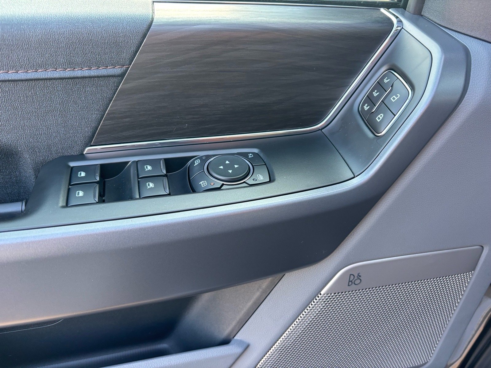 New 2026 Marsh Gray Ford Lariat® image 9