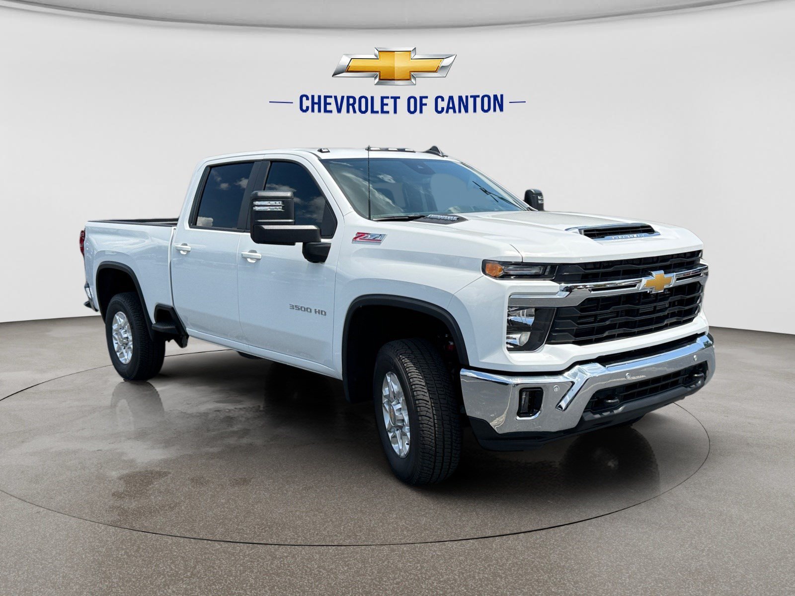 2026 Chevrolet Silverado 3500 HD LT - Photo 3
