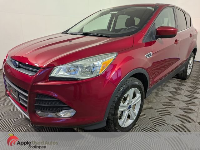 Used 2016 Red Ford SE image 3