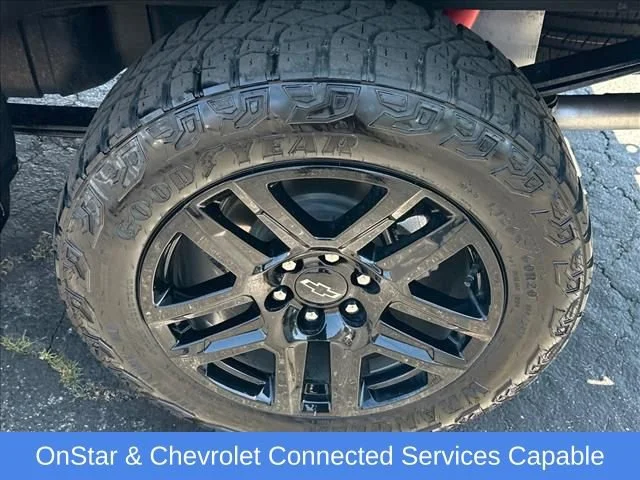 Used 2024 Summit White Chevrolet Custom Trail Boss image 40