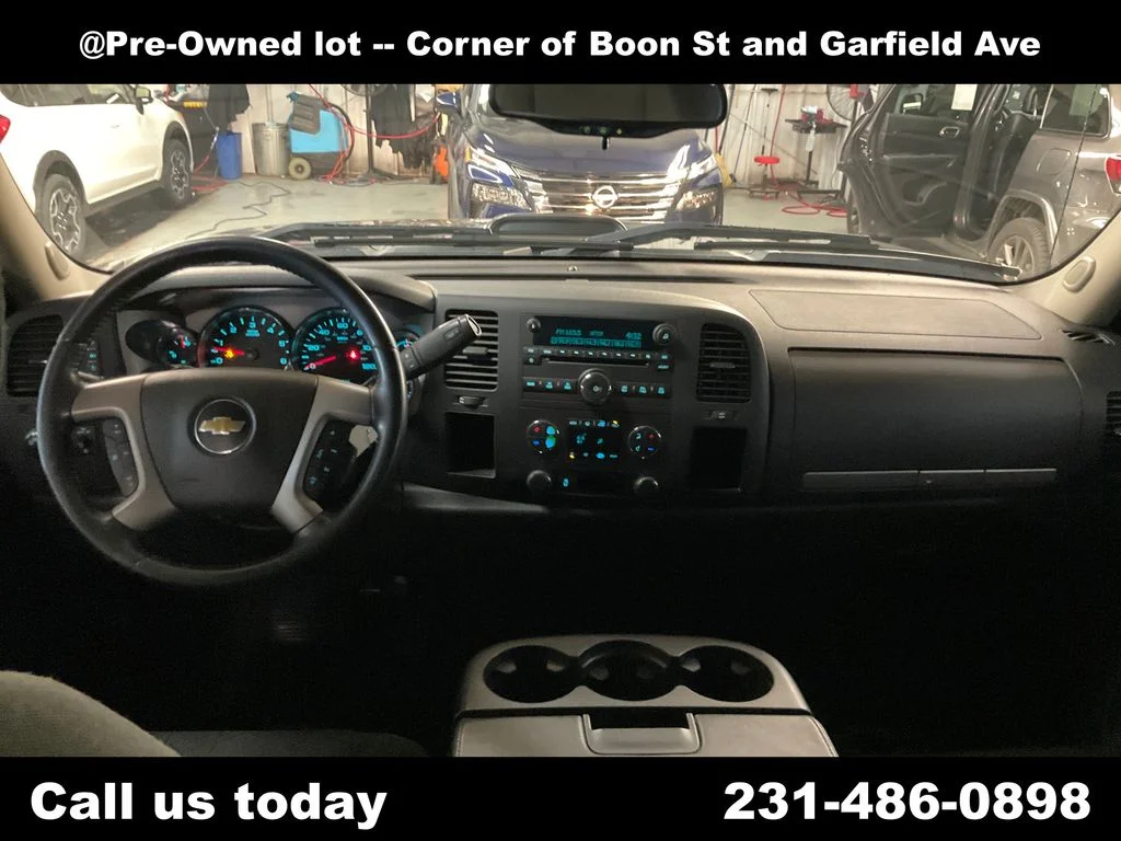 Used 2012 Gray Chevrolet LT image 18