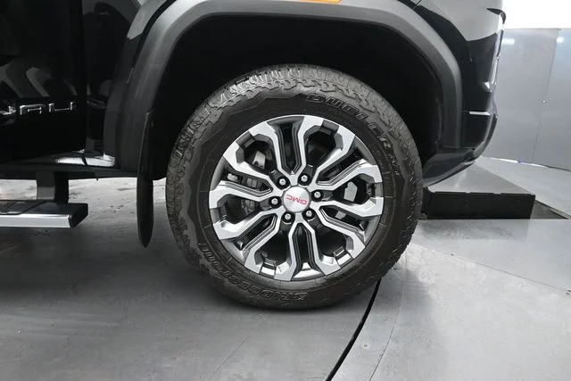 Certified Used 2024 Onyx Black GMC Denali image 31