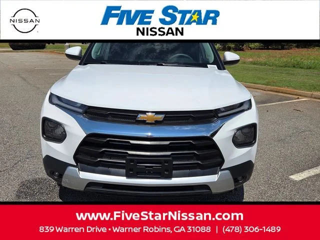 Used 2022 White Chevrolet LT image 2