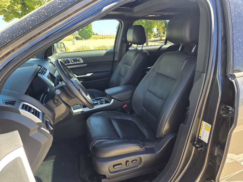 Used 2015 Magnetic Metallic Ford XLT image 12