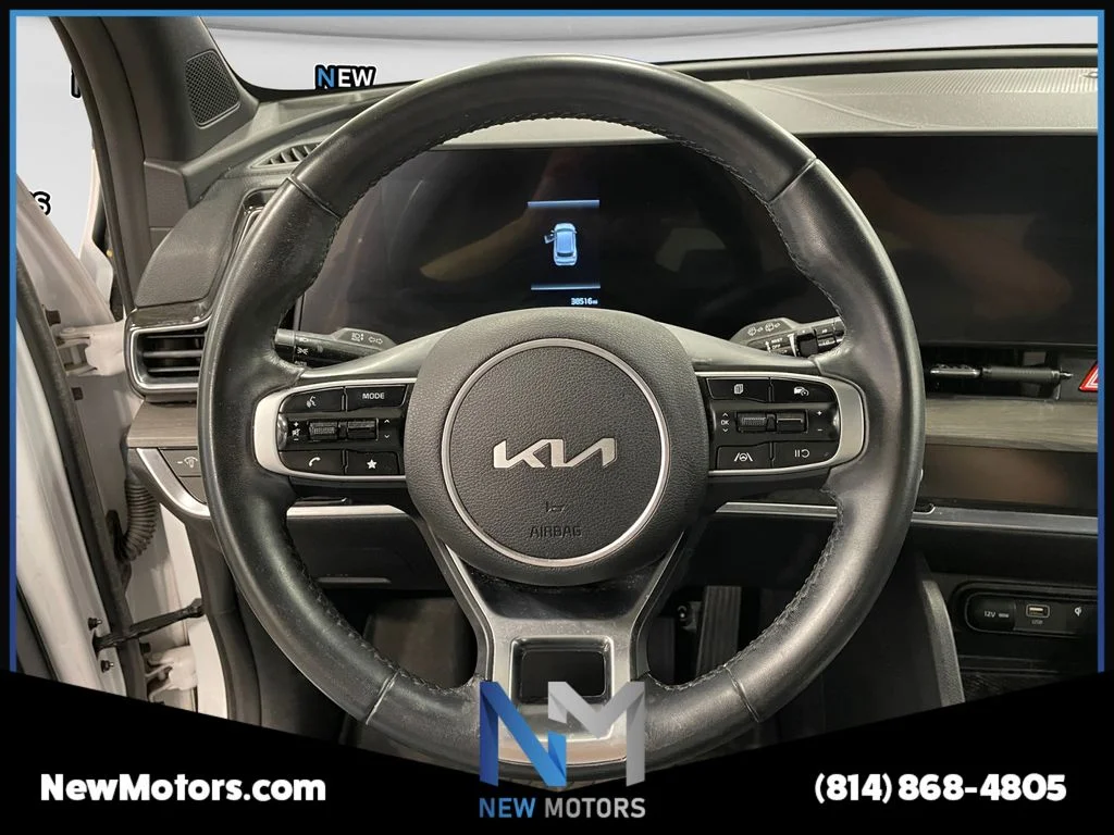 Used 2024 White Pearl Kia X-Line image 12
