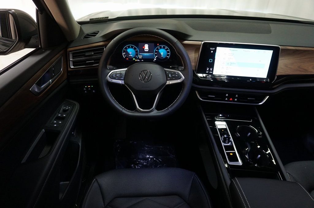 2026 Volkswagen Atlas SE w/Tech - Photo 13