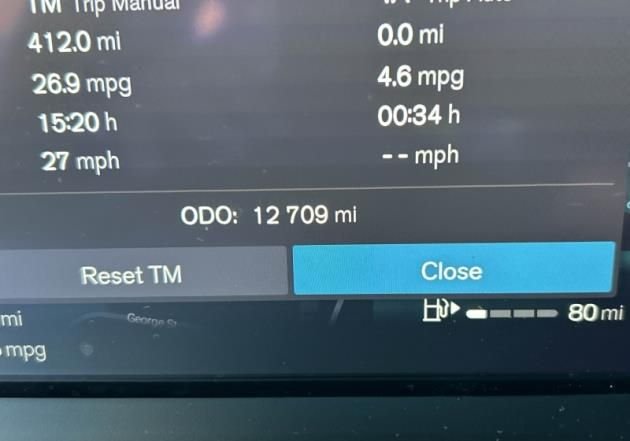 Certified Used 2023 Onyx Black Metallic Volvo B5 Plus Dark Theme image 6