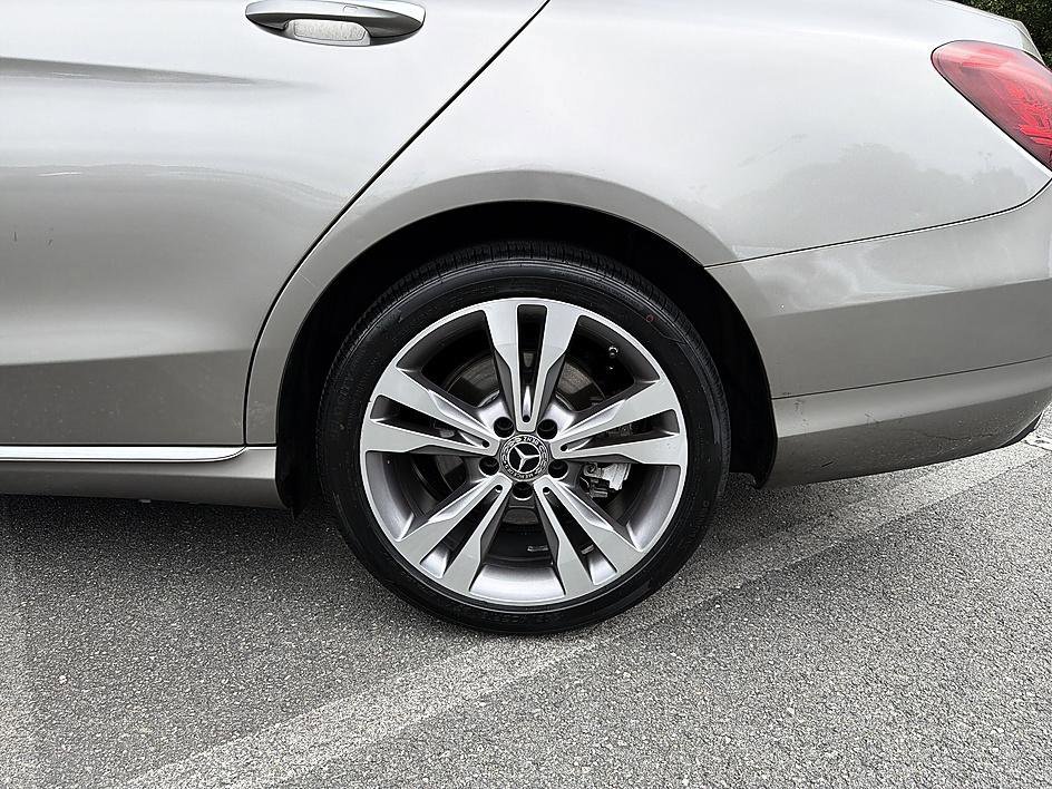 Used 2019 Mojave Silver Metallic Mercedes-Benz C 300 image 10