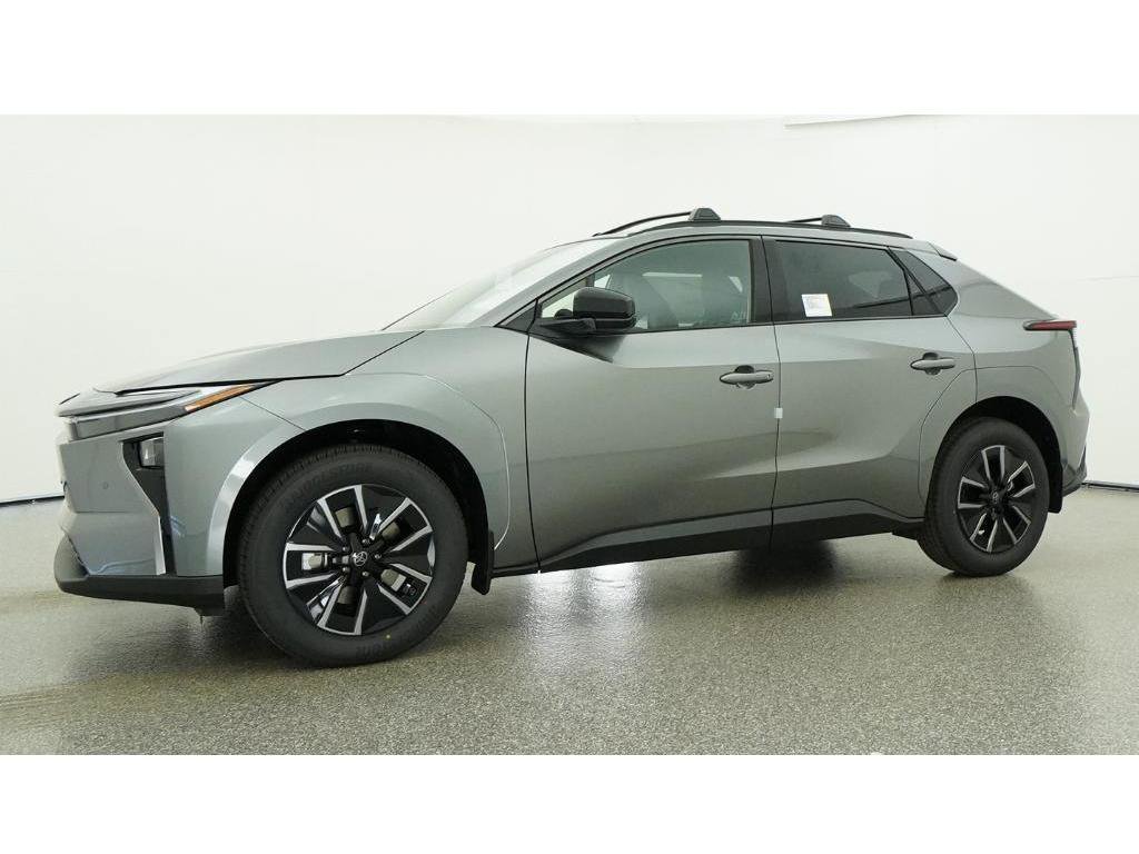 New 2026 Heavy Metal Toyota XLE image 18