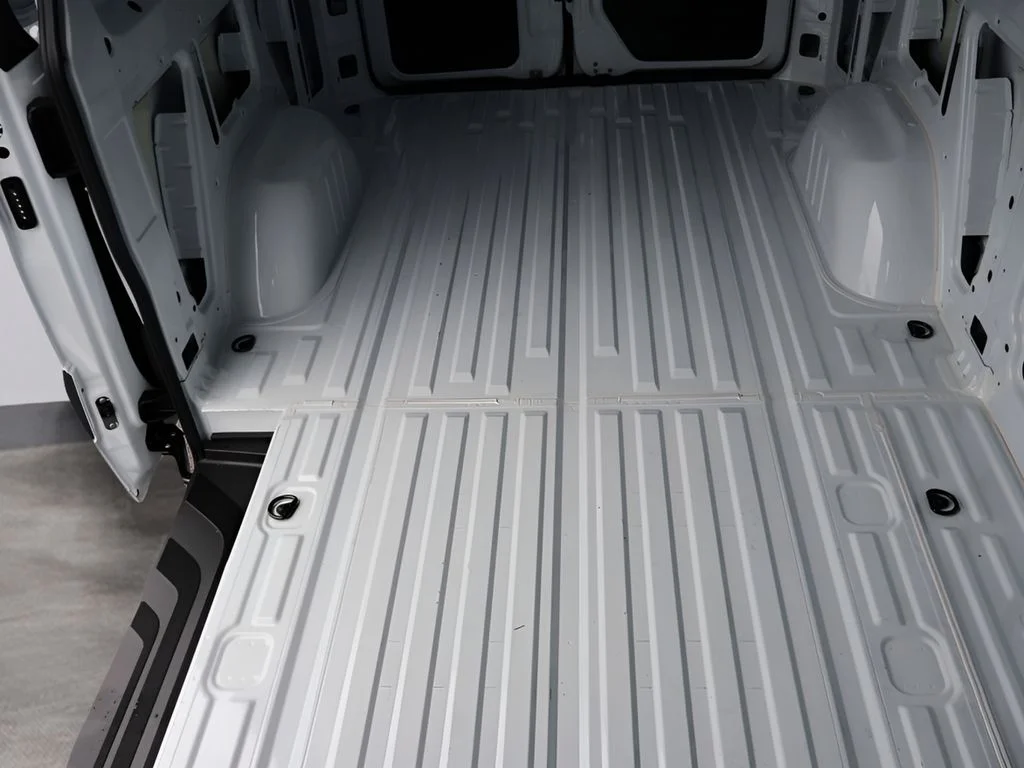 New 2026 Arctic White Mercedes-Benz Cargo 144 WB image 15