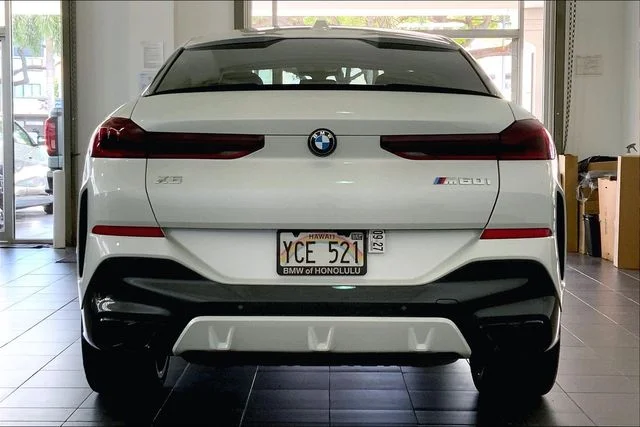 Used 2026 Mineral White Metallic BMW M60i image 4