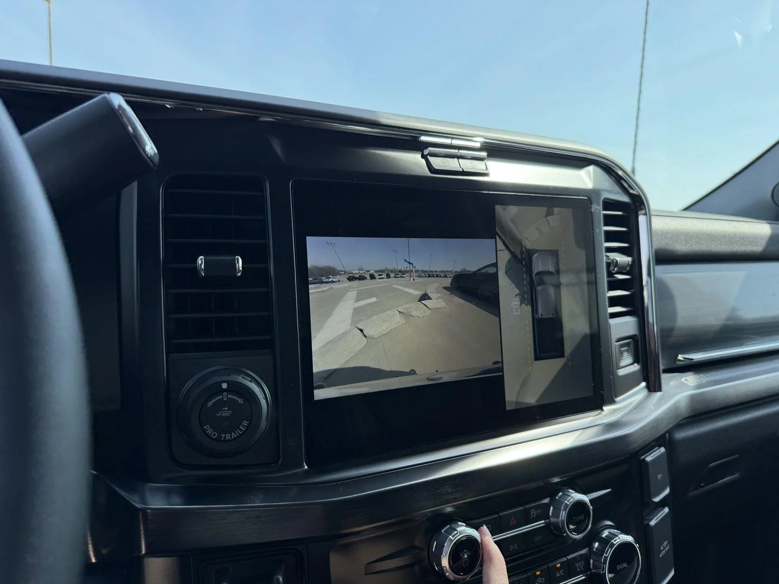 New 2026 Agate Black Metallic Ford F-250® Lariat® image 23