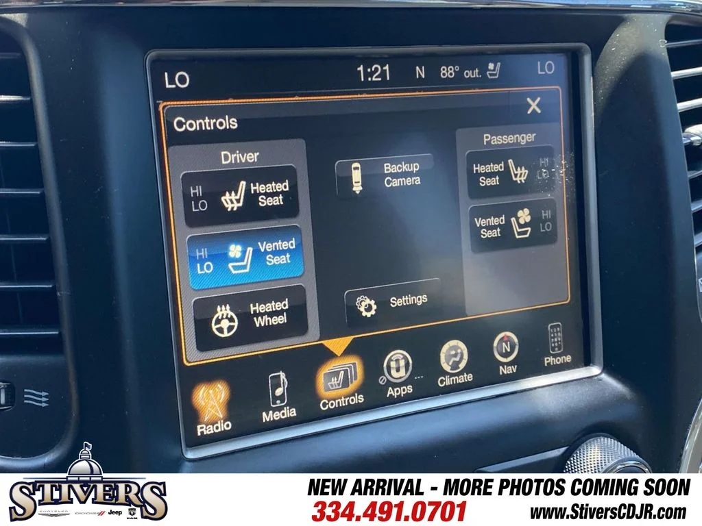 Used 2017 Gray Jeep Overland image 56