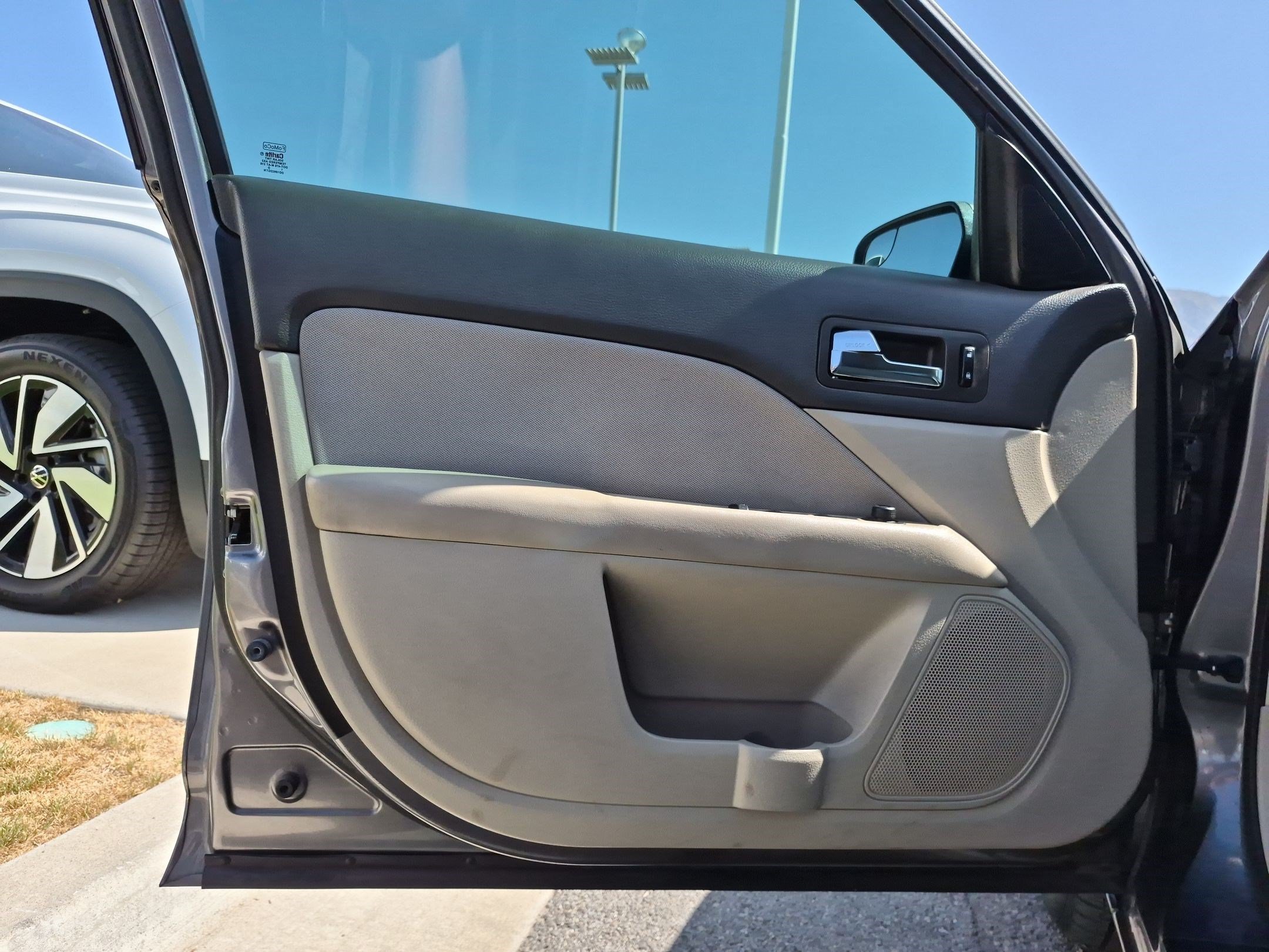 Used 2011 Sterling Gray Metallic Ford SE image 11