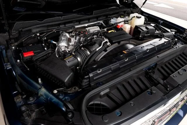 Used 2023 Pacific Blue Metallic GMC Denali image 11