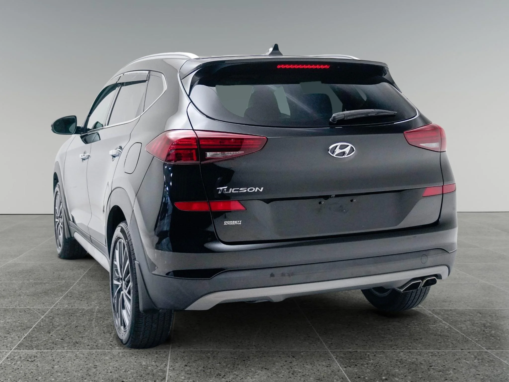 Used 2021 Black Noir Pearl Hyundai Limited image 8