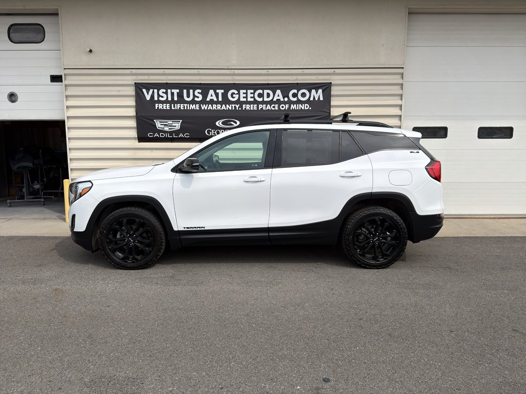 Used 2020 Summit White GMC SLE image 7