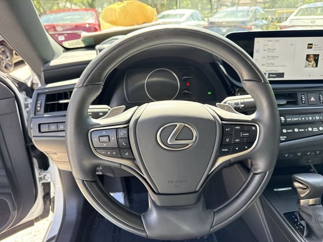 Certified Used 2025 White Lexus 350 Ultra Luxury image 14