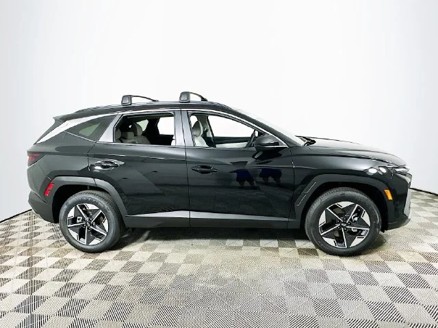 New 2026 Hyundai TUCSON HYBRID SEL